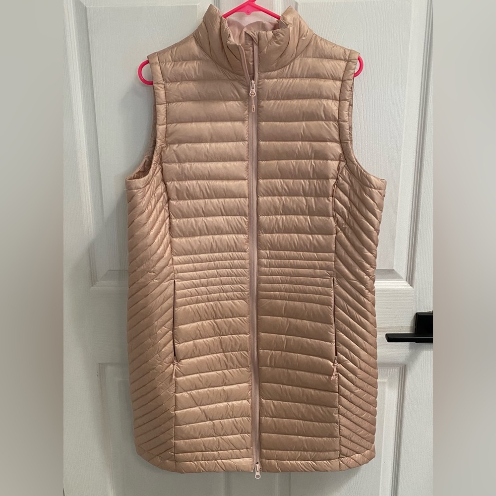 Duluth Trading Co. Women’s Down Right Tunic Vest / Size Large. NWOT